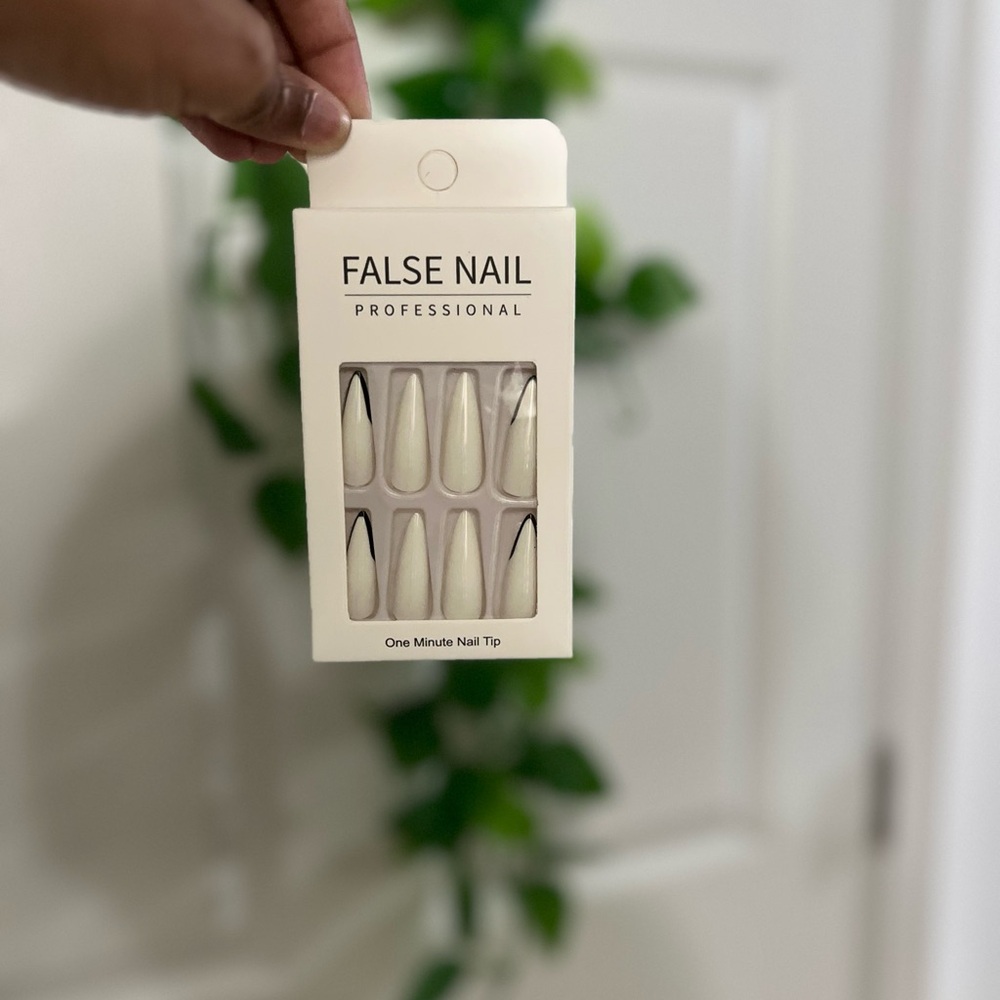 False Nail Set